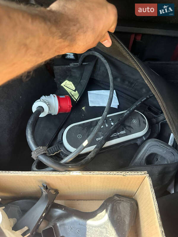 Фастбек Porsche Panamera 2020 в Києві