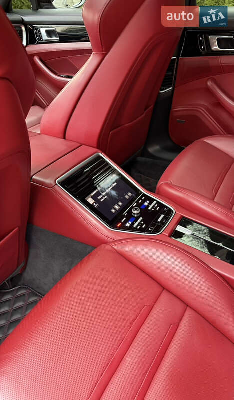 Фастбек Porsche Panamera 2017 в Одесі фото 31 Фастбек Porsche Panamera 2017 в Одесі