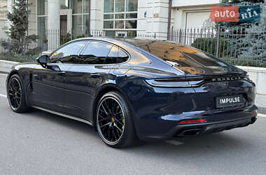 Фастбек Porsche Panamera 2020 в Києві