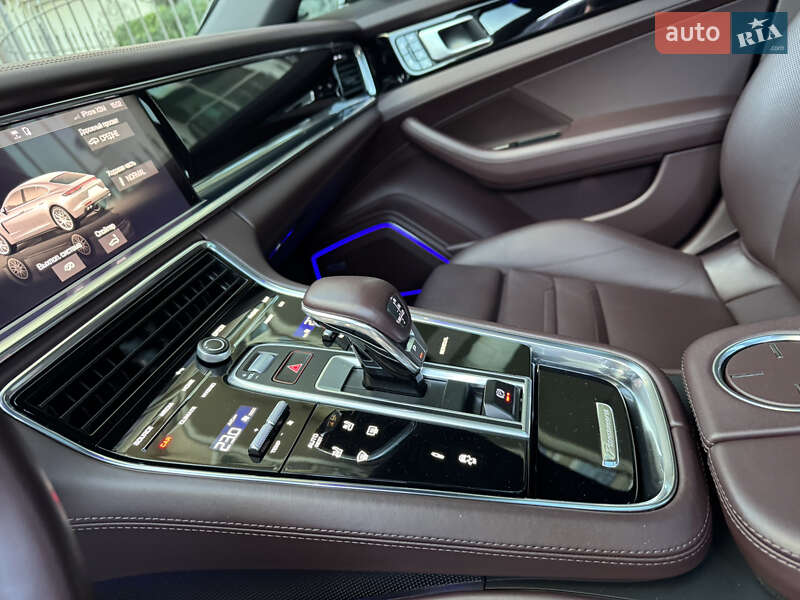Фастбек Porsche Panamera 2020 в Києві
