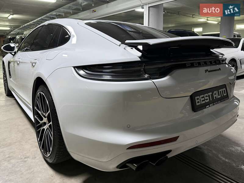 Фастбэк Porsche Panamera 2023 в Киеве фото 15 Фастбэк Porsche Panamera 2023 в Киеве