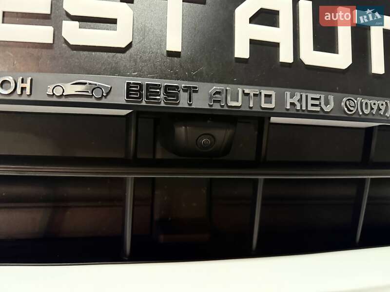 Фастбэк Porsche Panamera 2023 в Киеве фото 24 Фастбэк Porsche Panamera 2023 в Киеве