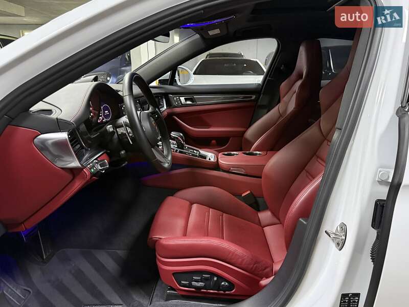 Фастбэк Porsche Panamera 2023 в Киеве фото 54 Фастбэк Porsche Panamera 2023 в Киеве