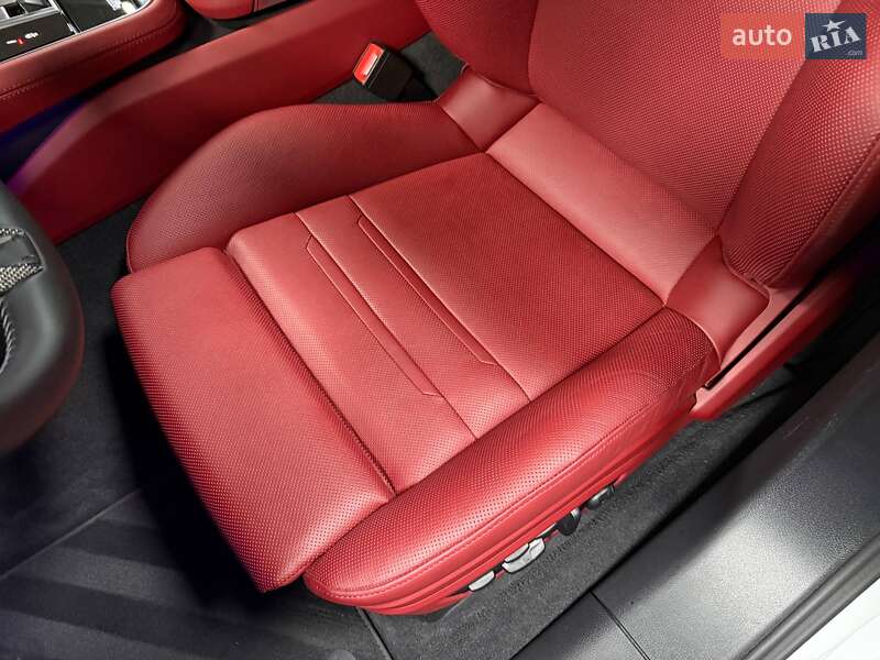 Фастбэк Porsche Panamera 2023 в Киеве фото 56 Фастбэк Porsche Panamera 2023 в Киеве