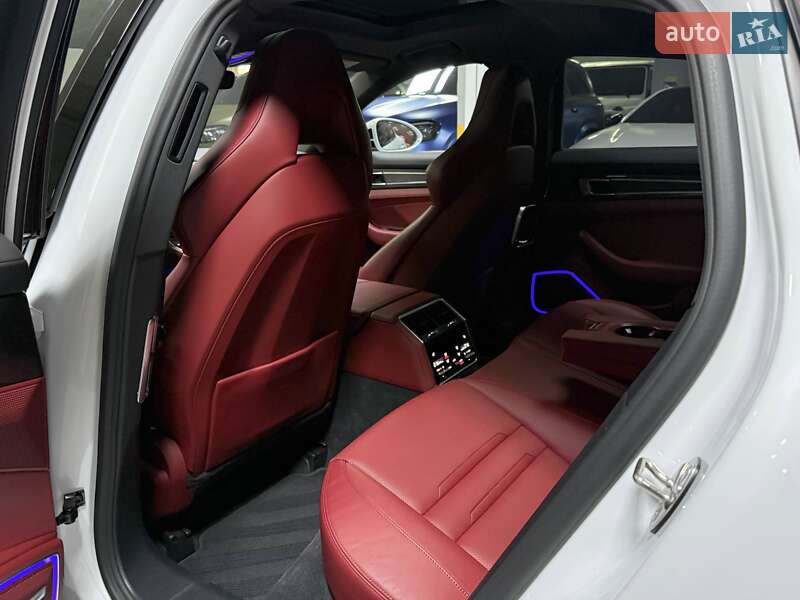 Фастбэк Porsche Panamera 2023 в Киеве фото 71 Фастбэк Porsche Panamera 2023 в Киеве
