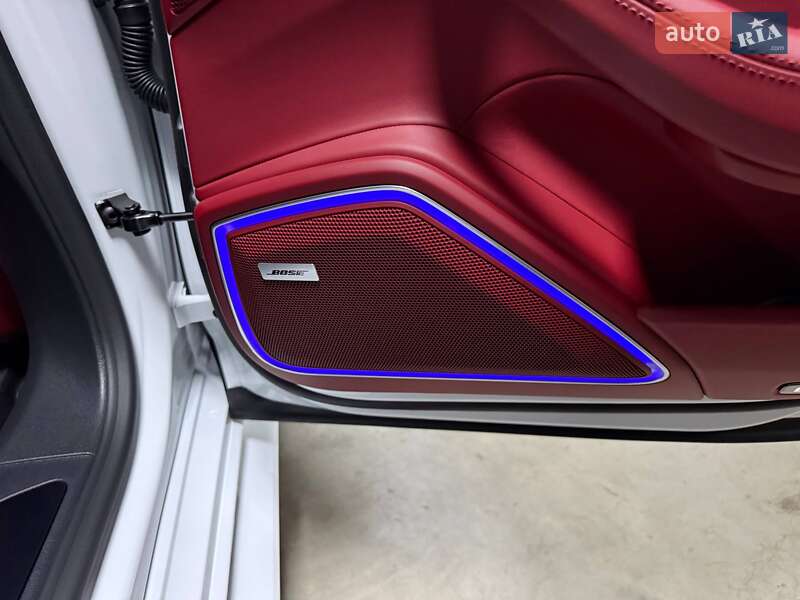 Фастбэк Porsche Panamera 2023 в Киеве фото 83 Фастбэк Porsche Panamera 2023 в Киеве