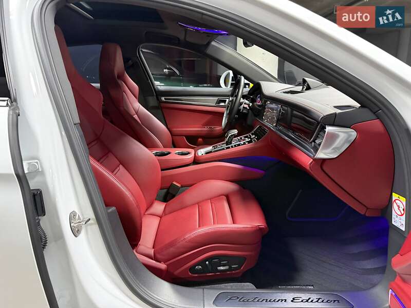 Фастбэк Porsche Panamera 2023 в Киеве фото 113 Фастбэк Porsche Panamera 2023 в Киеве