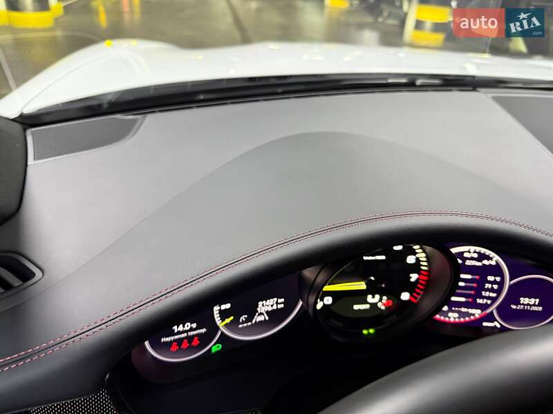 Фастбэк Porsche Panamera 2023 в Киеве фото 47 Фастбэк Porsche Panamera 2023 в Киеве