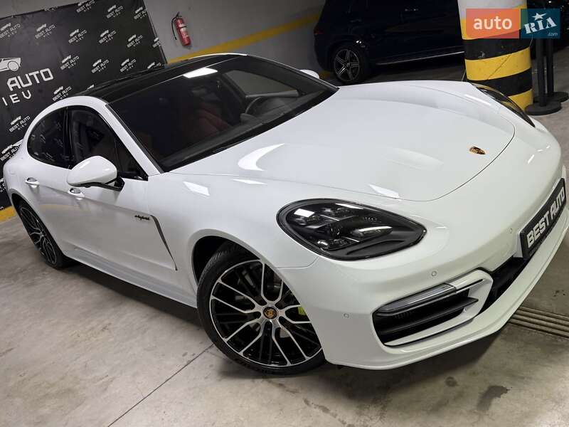 Фастбэк Porsche Panamera 2023 в Киеве фото 134 Фастбэк Porsche Panamera 2023 в Киеве