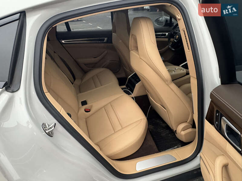 Універсал Porsche Panamera 2022 в Києві фото 40 Універсал Porsche Panamera 2022 в Києві