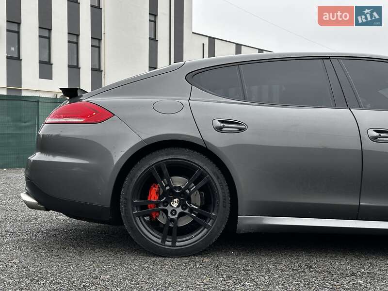 Фастбэк Porsche Panamera 2013 в Львове фото 14 Фастбэк Porsche Panamera 2013 в Львове