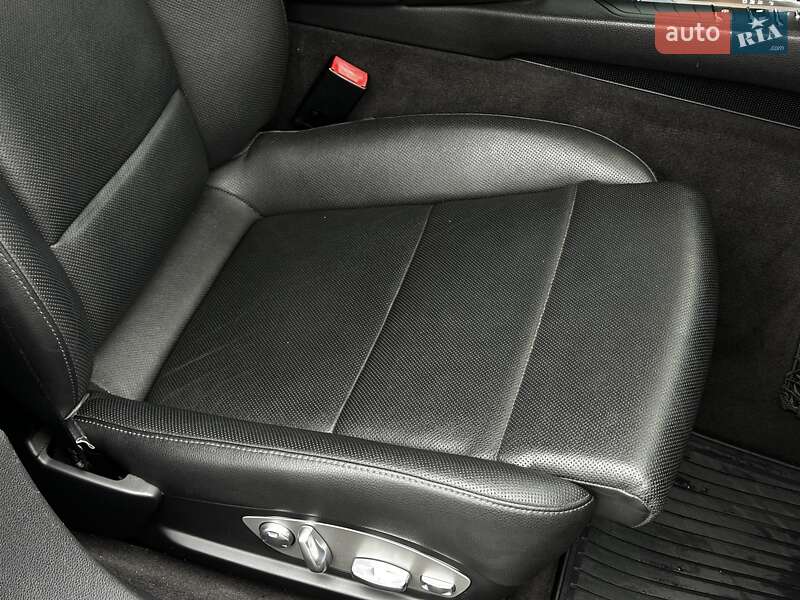 Фастбэк Porsche Panamera 2013 в Львове фото 50 Фастбэк Porsche Panamera 2013 в Львове