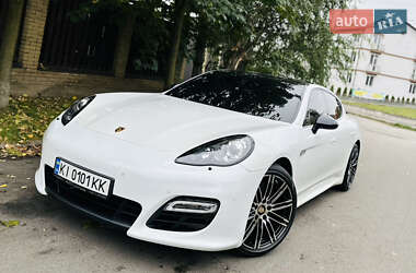 Фастбек Porsche Panamera 2012 в Києві