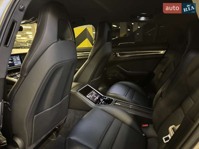 Фастбэк Porsche Panamera 2019 в Киеве фото 46 Фастбэк Porsche Panamera 2019 в Киеве