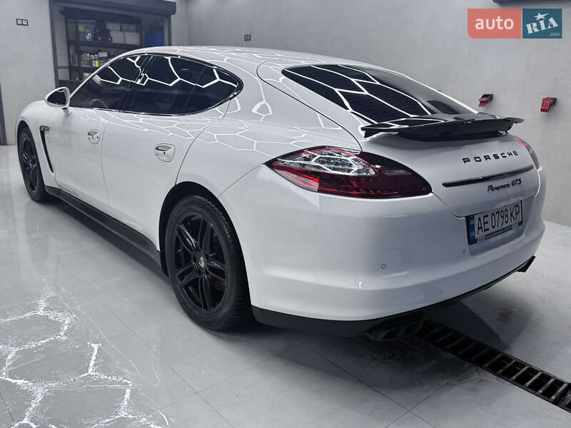 Фастбэк Porsche Panamera 2012 в Днепре фото 6 Фастбэк Porsche Panamera 2012 в Днепре
