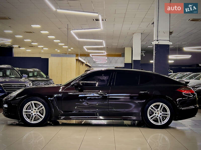 Фастбэк Porsche Panamera 2012 в Николаеве фото 12 Фастбэк Porsche Panamera 2012 в Николаеве