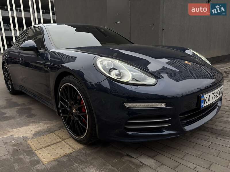 Фастбек Porsche Panamera 2013 в Києві фото 33 Фастбек Porsche Panamera 2013 в Києві