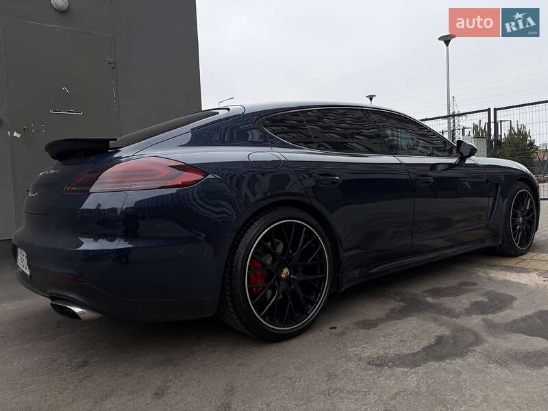 Фастбек Porsche Panamera 2013 в Києві фото 38 Фастбек Porsche Panamera 2013 в Києві