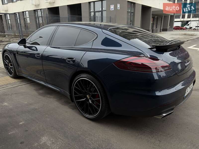 Фастбек Porsche Panamera 2013 в Києві фото 40 Фастбек Porsche Panamera 2013 в Києві