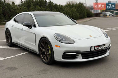 Фастбек Porsche Panamera 2017 в Києві