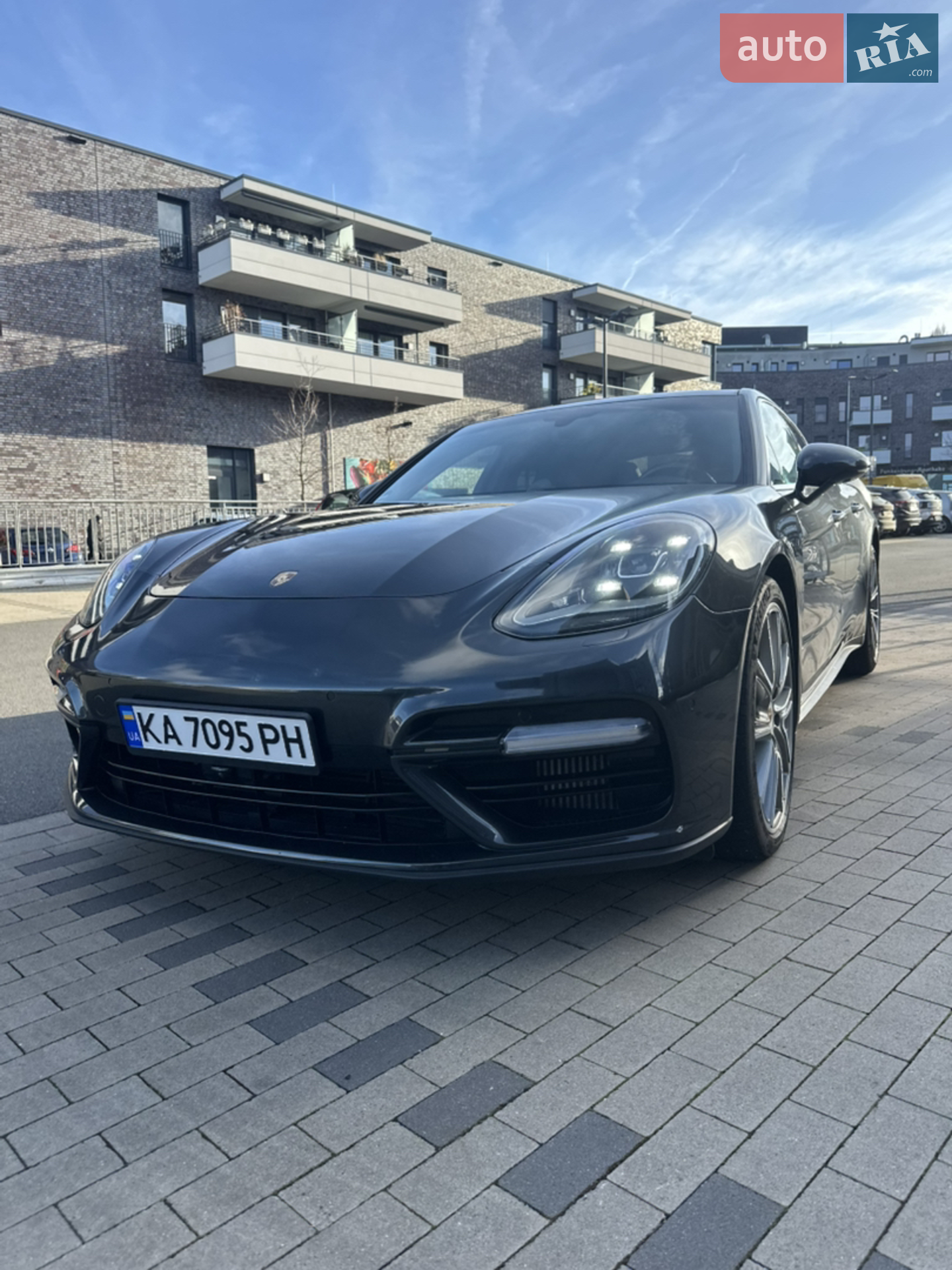 2017 Porsche Panamera - мініатюра 9