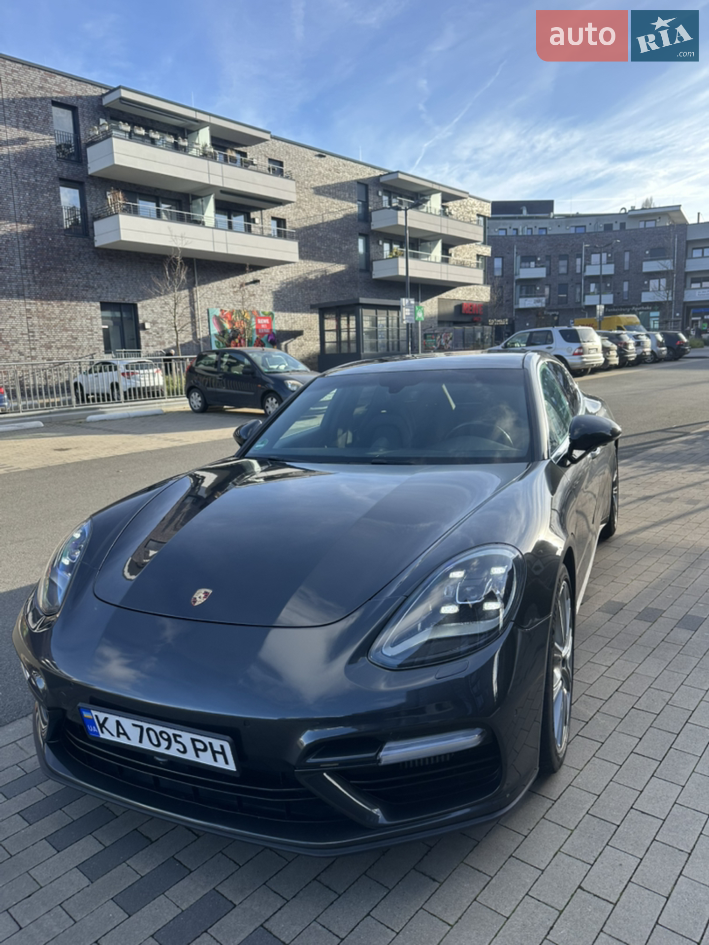 2017 Porsche Panamera - мініатюра 14