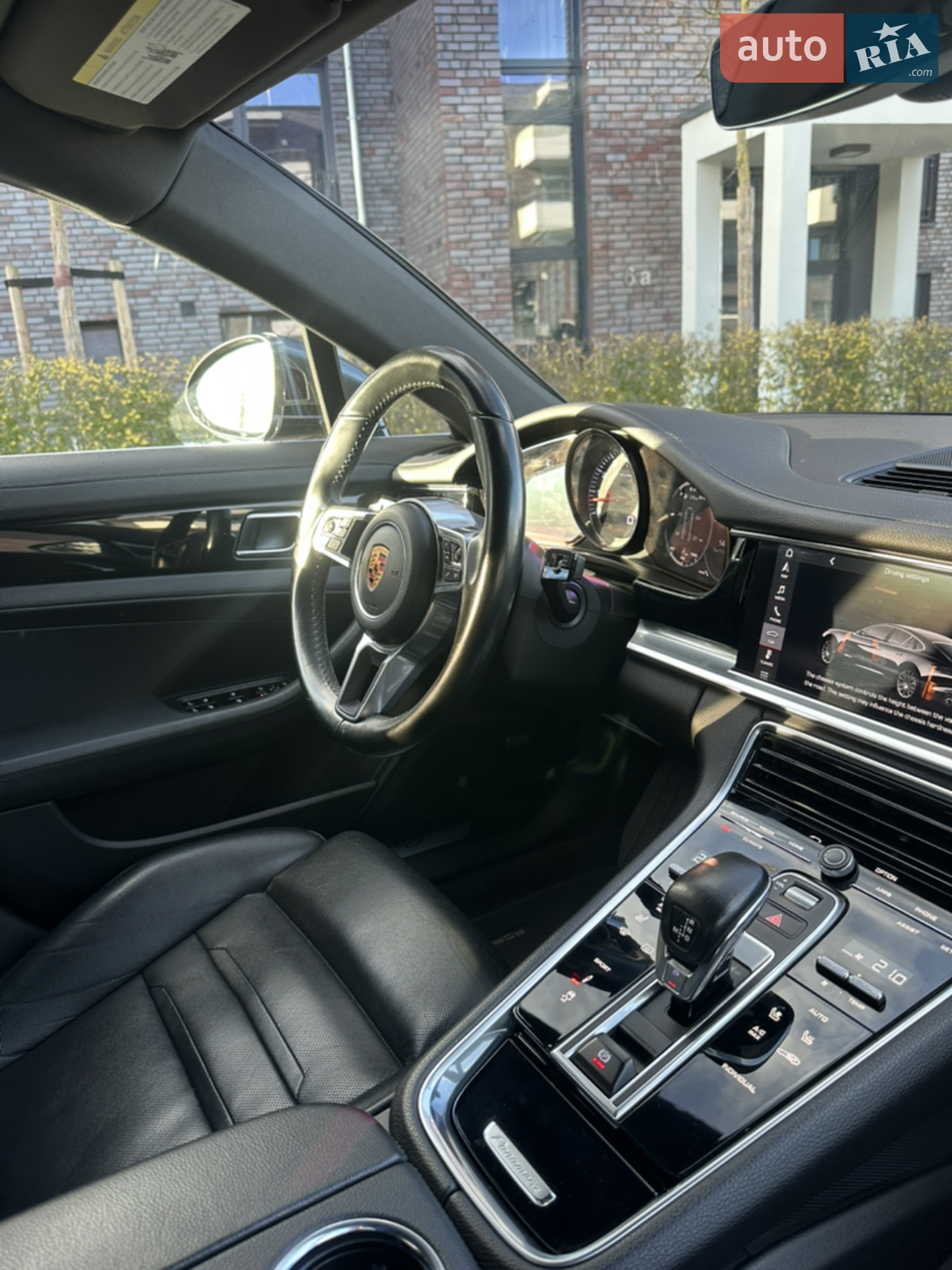2017 Porsche Panamera - мініатюра 125