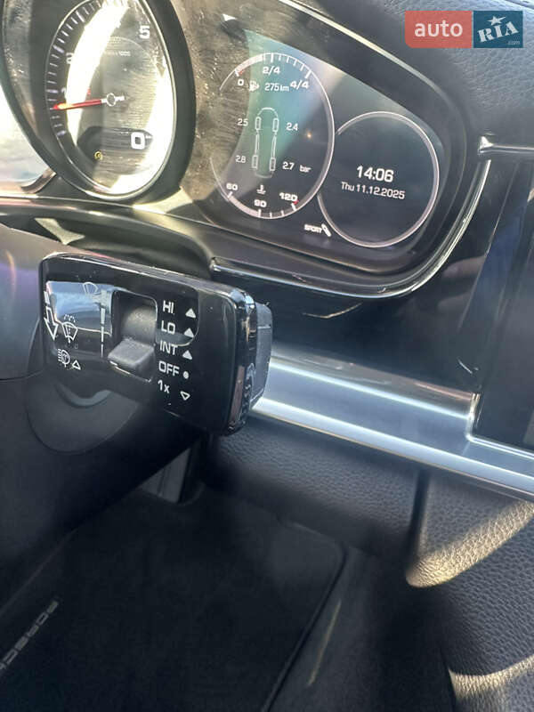 Фастбэк Porsche Panamera 2017 в Львове