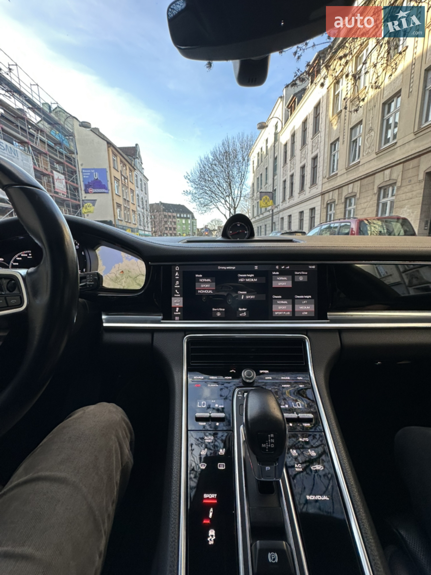 2017 Porsche Panamera - мініатюра 145