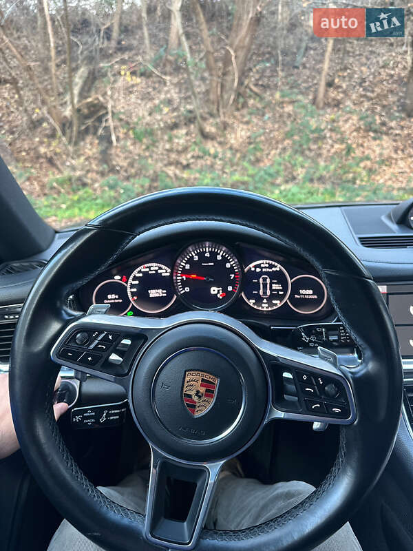 Фастбэк Porsche Panamera 2017 в Львове