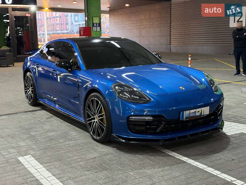 Фастбэк Porsche Panamera 2017 в Киеве фото 7 Фастбэк Porsche Panamera 2017 в Киеве