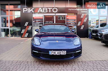 Фастбек Porsche Panamera 2019 в Львові