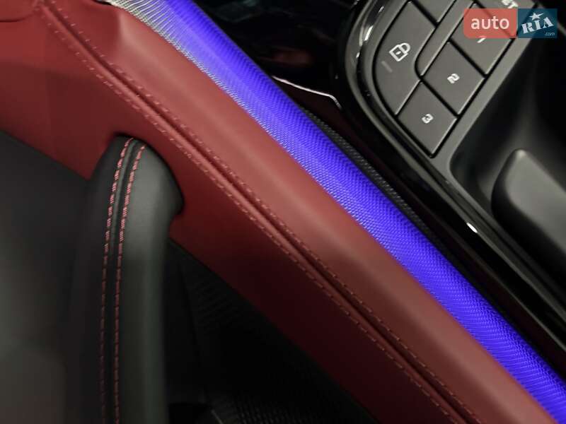 Фастбэк Porsche Panamera 2024 в Киеве фото 31 Фастбэк Porsche Panamera 2024 в Киеве