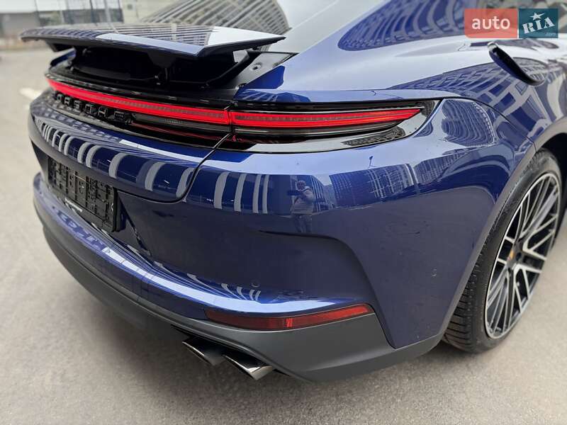 Фастбэк Porsche Panamera 2024 в Киеве фото 58 Фастбэк Porsche Panamera 2024 в Киеве