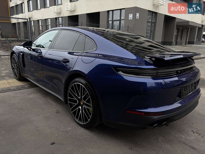 Фастбэк Porsche Panamera 2024 в Киеве фото 86 Фастбэк Porsche Panamera 2024 в Киеве
