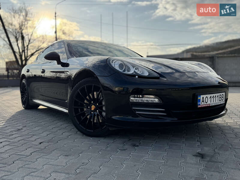 Porsche Panamera 2011 Porsche Panamera 2011