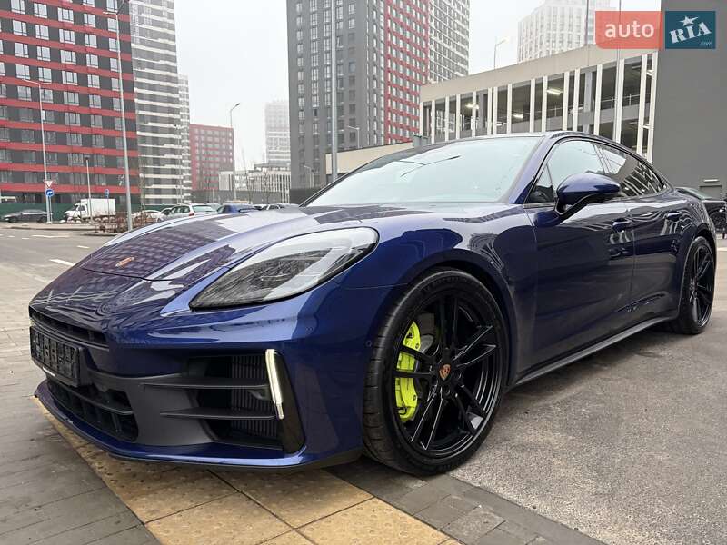 Фастбэк Porsche Panamera 2024 в Киеве фото Фастбэк Porsche Panamera 2024 в Киеве