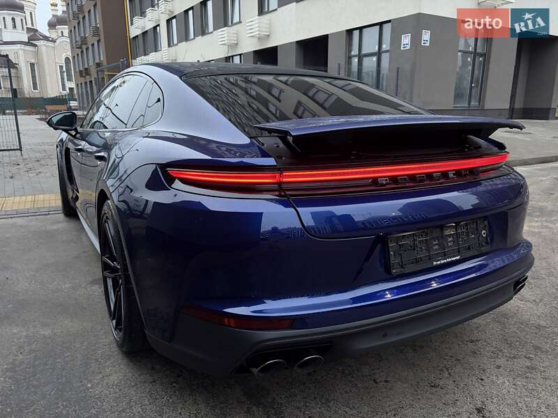 Фастбэк Porsche Panamera 2024 в Киеве фото 164 Фастбэк Porsche Panamera 2024 в Киеве