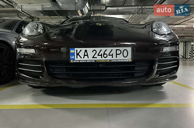 Фастбек Porsche Panamera 2015 в Києві