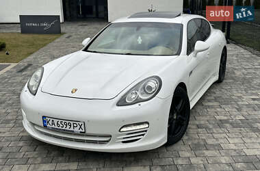 Фастбэк Porsche Panamera 2010 в Мукачево