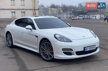 Фастбэк Porsche Panamera 2010 в Кривом Роге