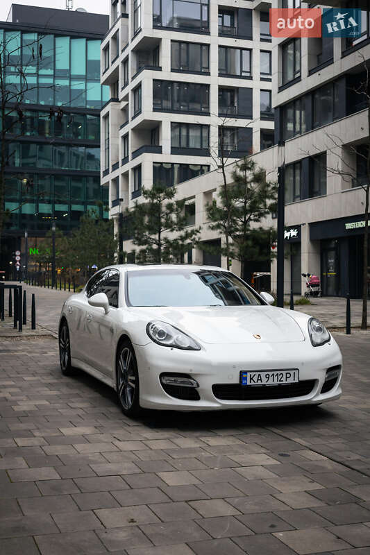Porsche Panamera 2011