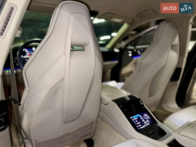 Фастбэк Porsche Panamera 2023 в Киеве