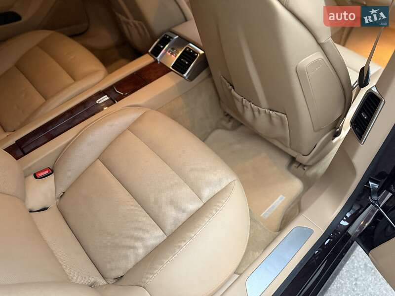 Фастбэк Porsche Panamera 2012 в Кривом Роге фото 52 Фастбэк Porsche Panamera 2012 в Кривом Роге