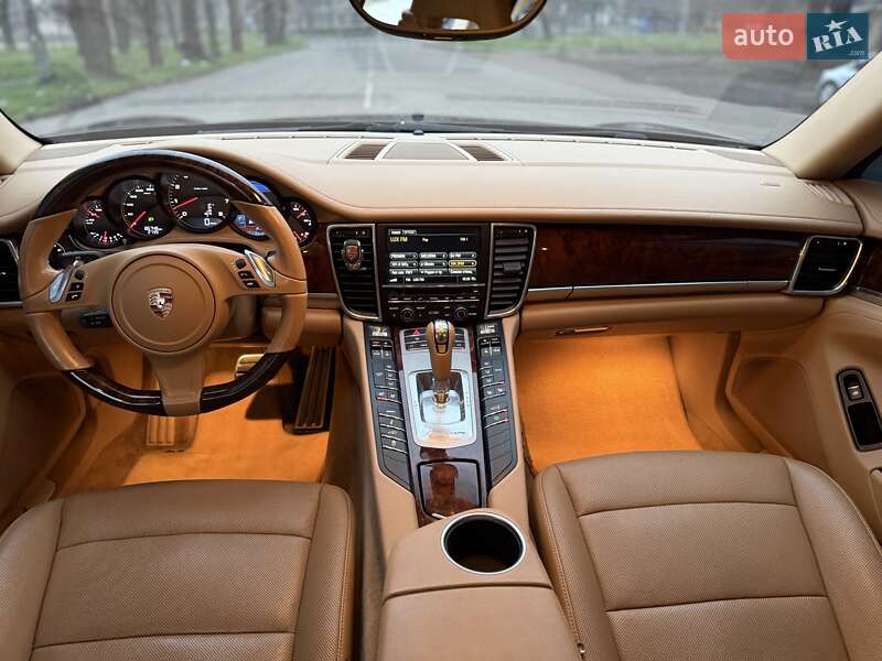 Фастбэк Porsche Panamera 2012 в Кривом Роге фото 63 Фастбэк Porsche Panamera 2012 в Кривом Роге