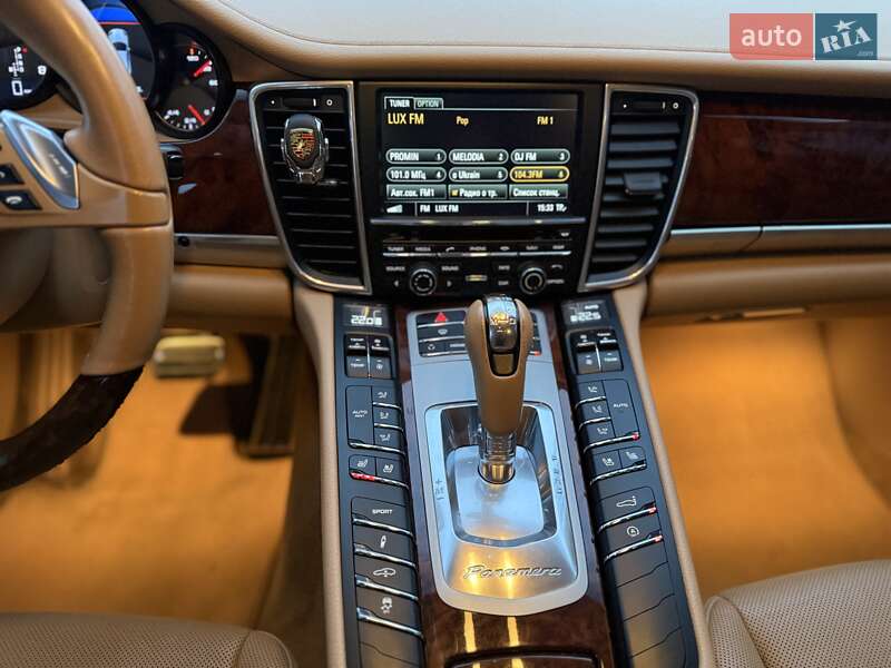 Фастбэк Porsche Panamera 2012 в Кривом Роге фото 67 Фастбэк Porsche Panamera 2012 в Кривом Роге