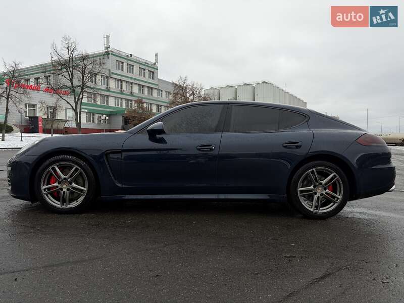 Фастбек Porsche Panamera 2013 в Києві фото 60 Фастбек Porsche Panamera 2013 в Києві