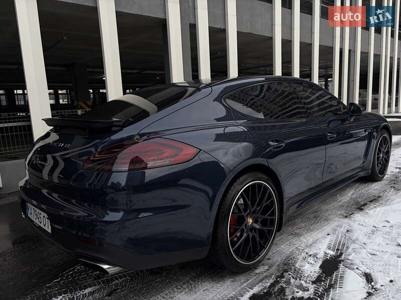 Фастбек Porsche Panamera 2013 в Києві фото 73 Фастбек Porsche Panamera 2013 в Києві