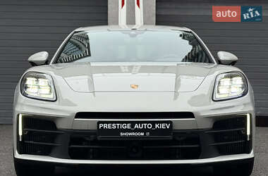 Фастбек Porsche Panamera 2024 в Києві