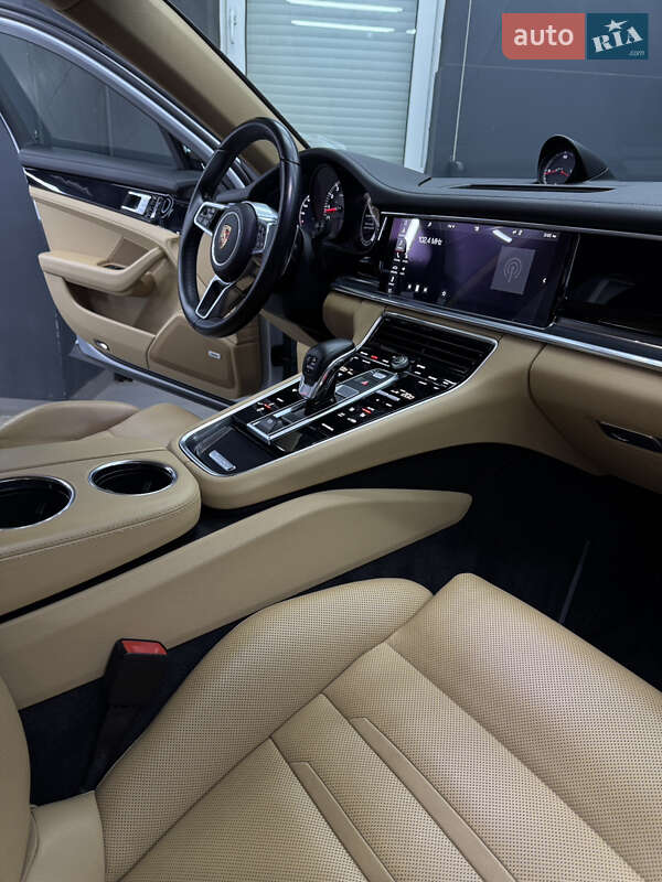 Фастбэк Porsche Panamera 2017 в Коломые фото 77 Фастбэк Porsche Panamera 2017 в Коломые